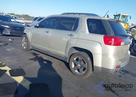 2013 GMC Terrain Slt-2 z USA, uszkodzony, nr VIN 2GKFLWE34D6243335